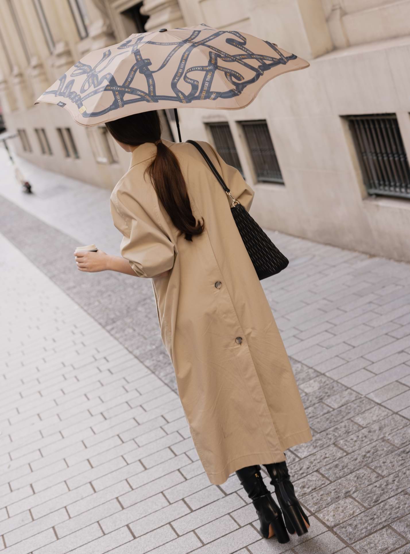 Saben x Blunt Umbrella Tea Ribbon Print