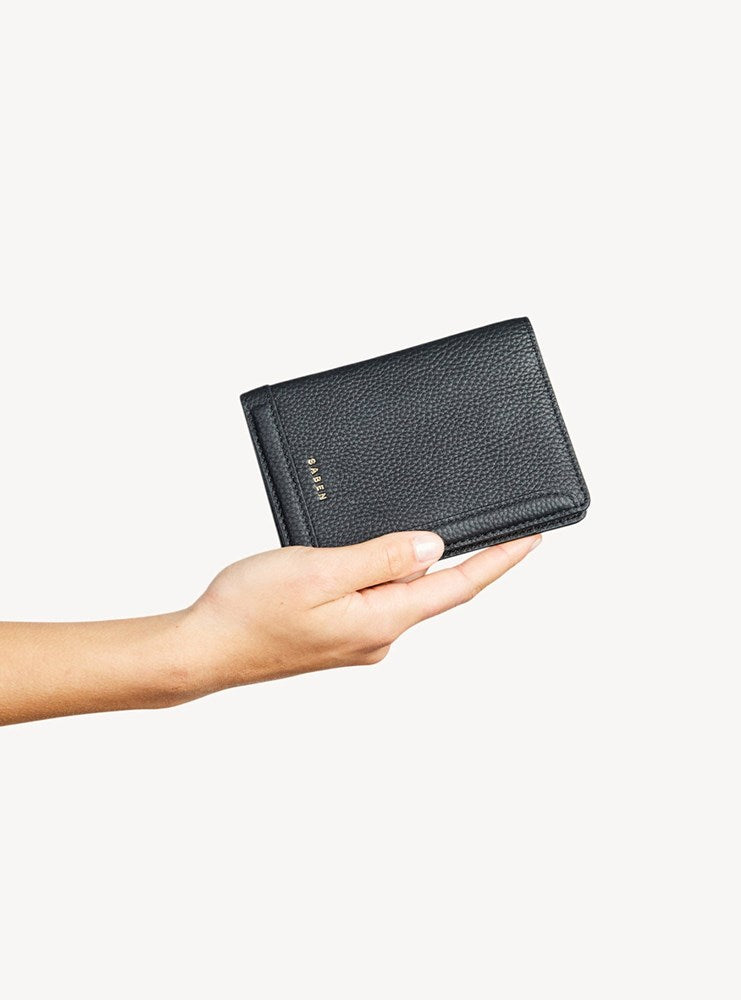 Linz Passport Wallet