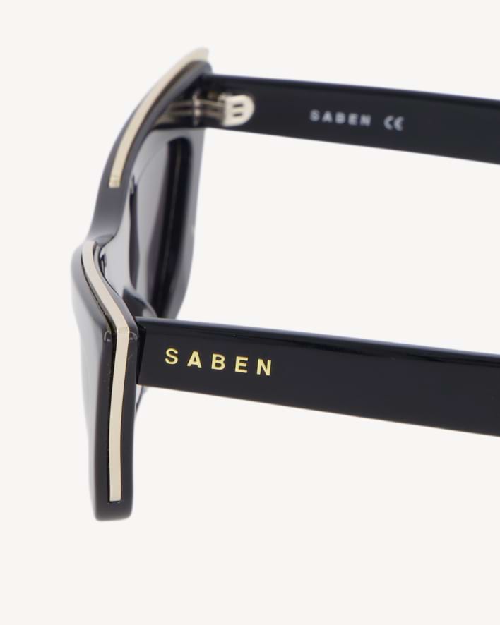 Signature Pale Gold Hardware