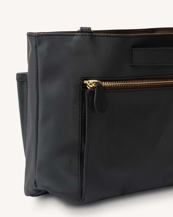 Water-Resistant Protection 