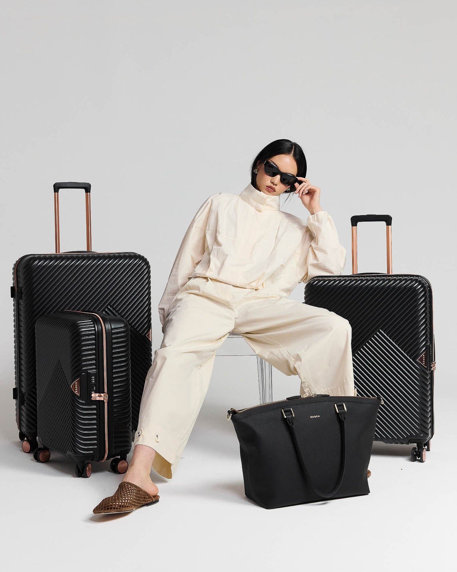 Suitcase Medium