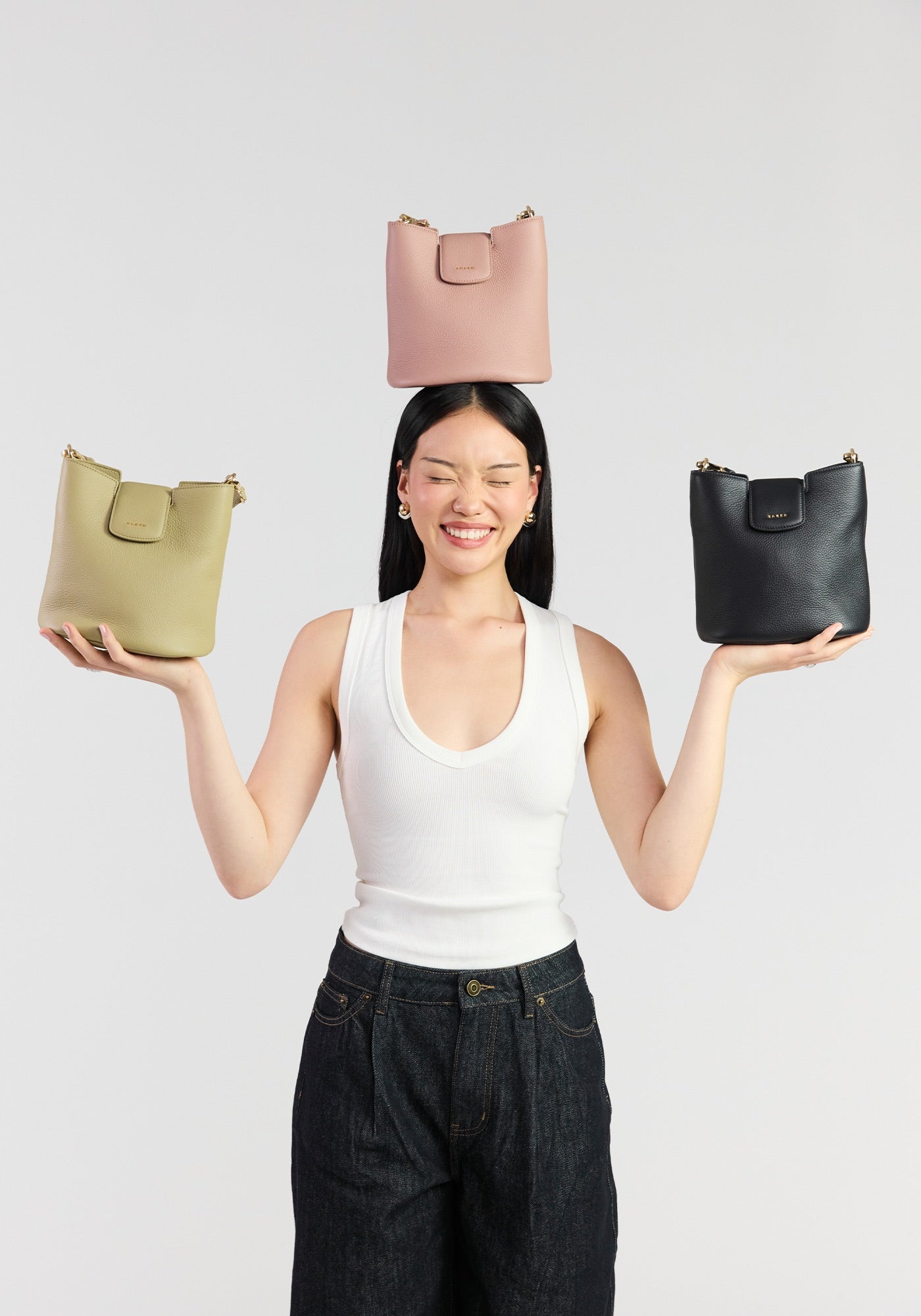 Leo Crossbody