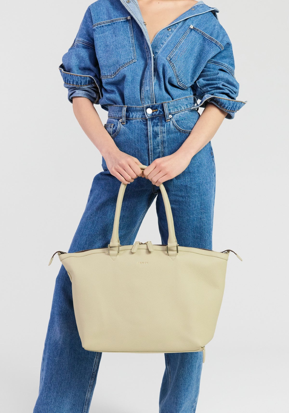 Milan Carry-All