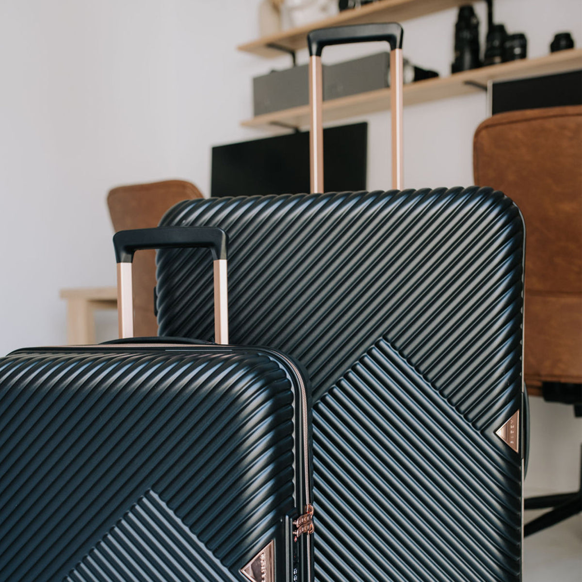 Suitcase Large